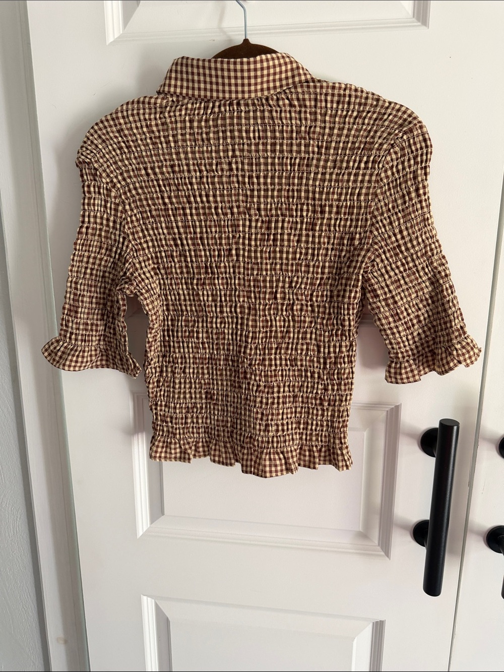 Puff-Sleeve Gingham Button-Up in Brown and Cream medium - Picture 5 of 5